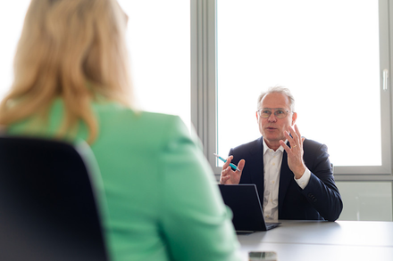 Dr. Sven Rutkowsky im Interview